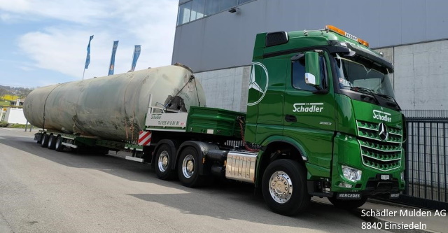 mercedestiefgaenger_tank